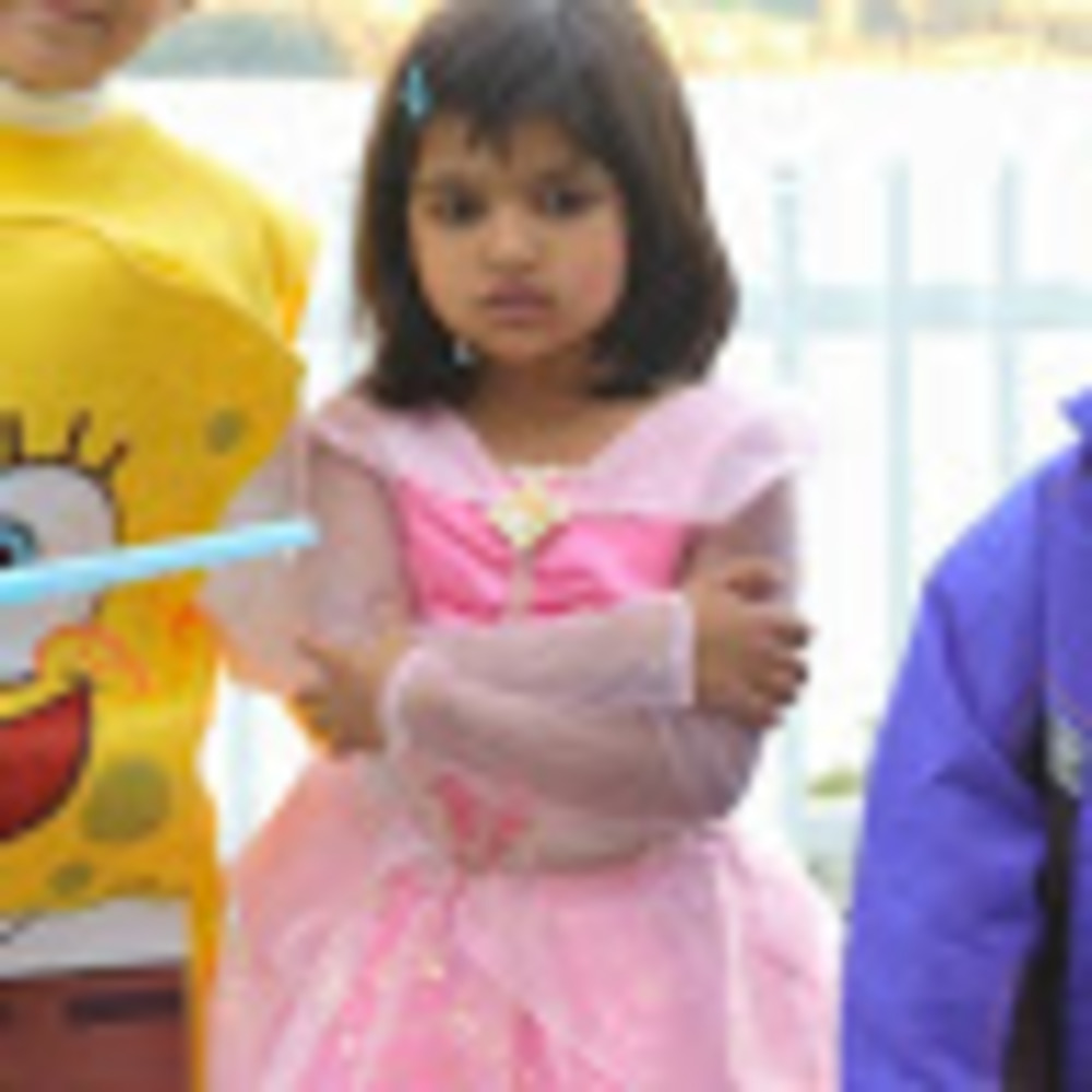 Meet your Posher, Sana